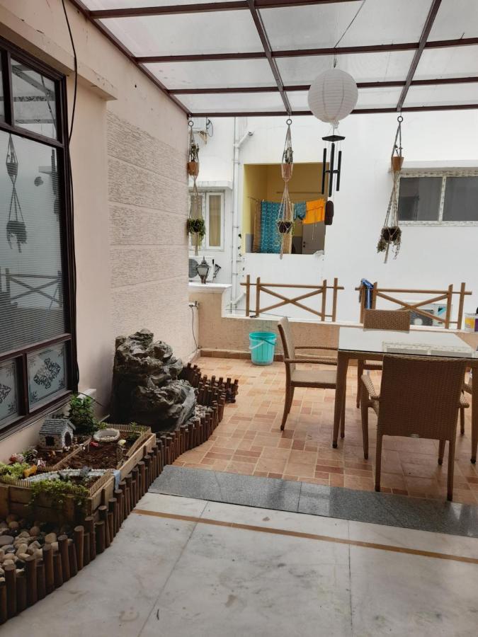 Nomads Nest Hostel Hyderabad Exterior photo
