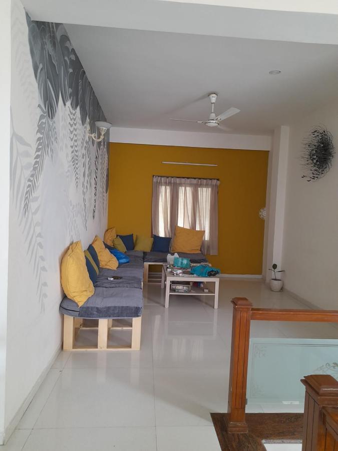 Nomads Nest Hostel Hyderabad Exterior photo