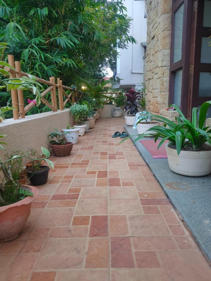 Nomads Nest Hostel Hyderabad Exterior photo