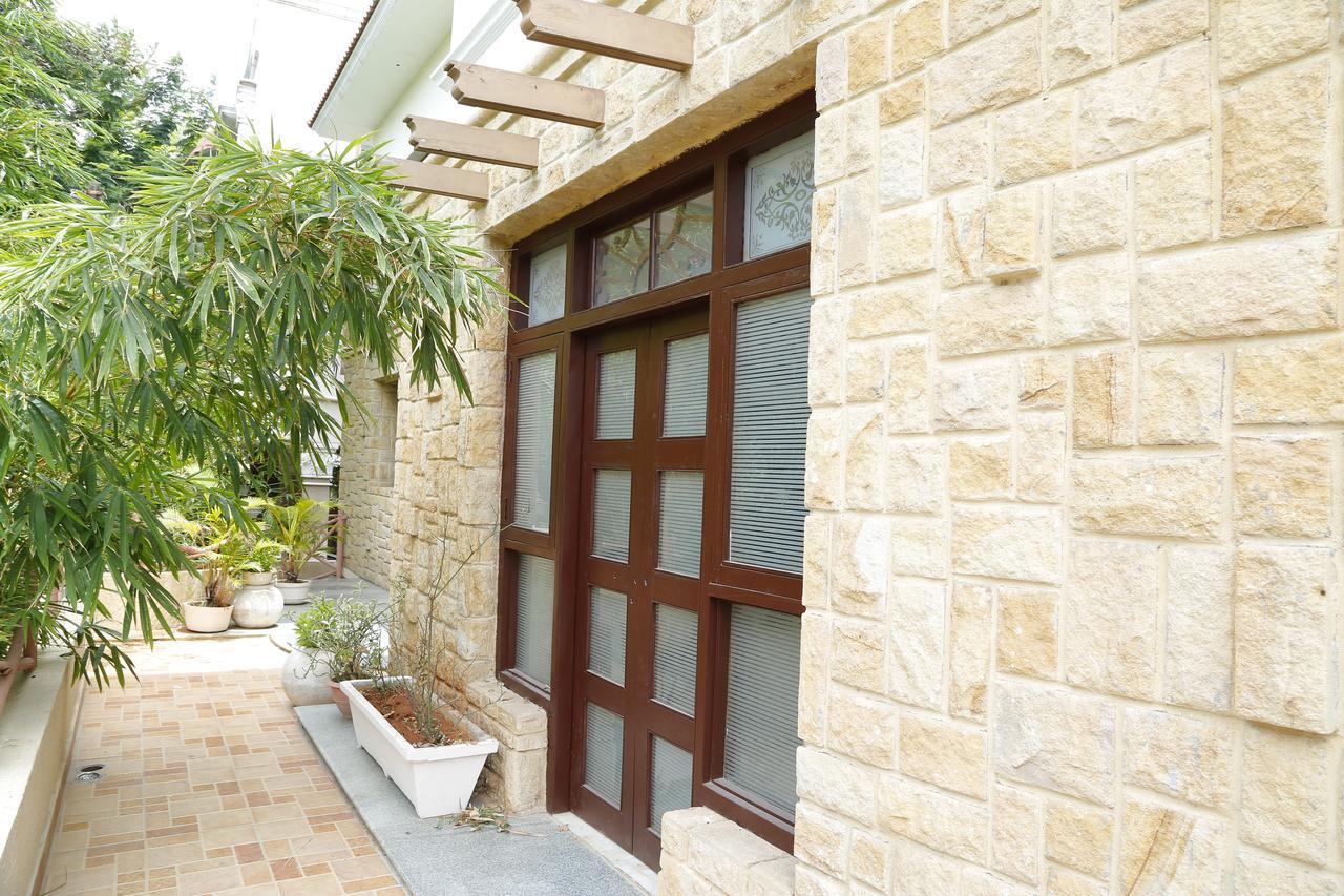 Nomads Nest Hostel Hyderabad Exterior photo