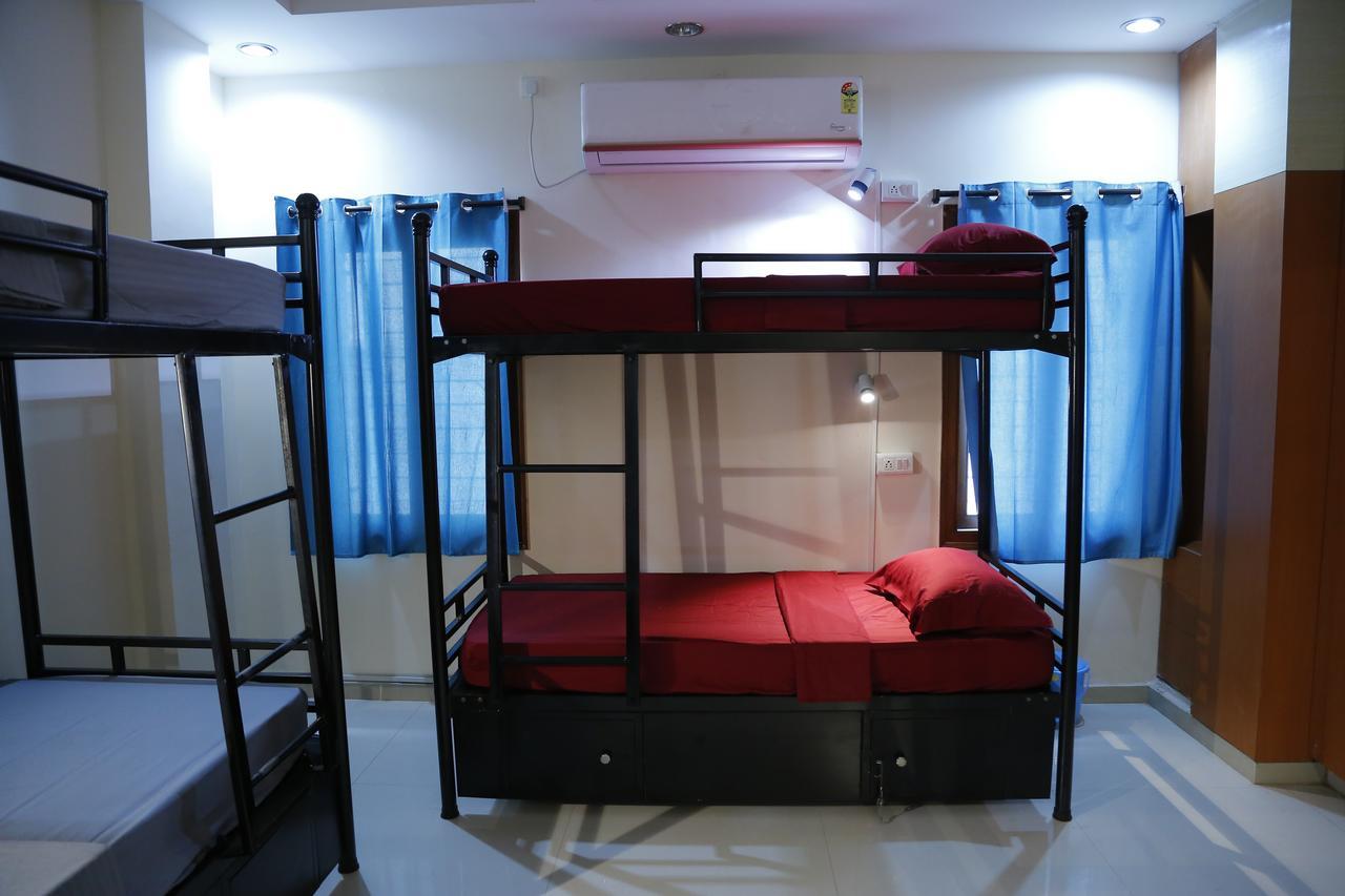 Nomads Nest Hostel Hyderabad Exterior photo